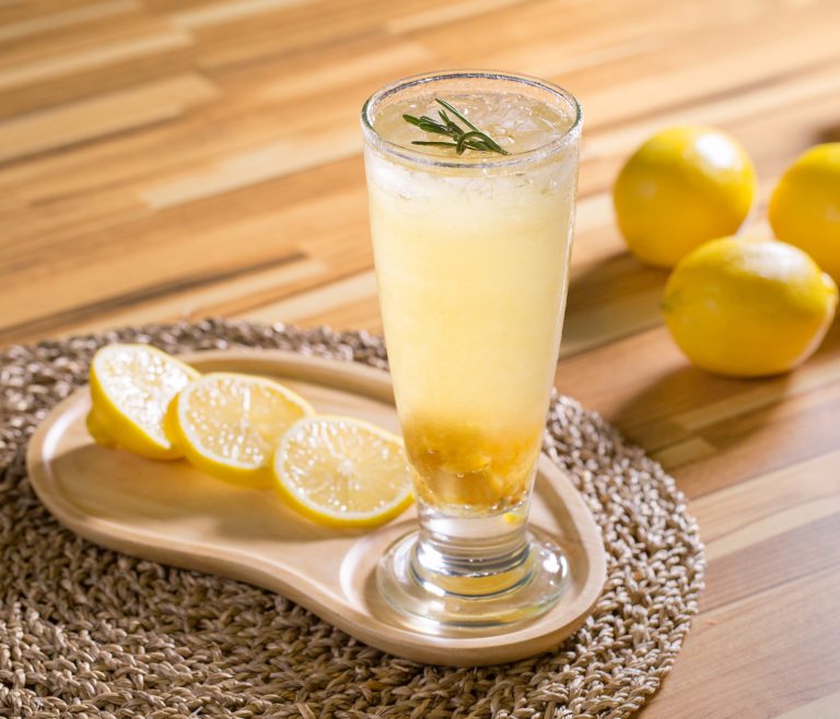 Meyer Lemon Soda With Honey Ginger Tea Cropped Sunkist Zh Hk